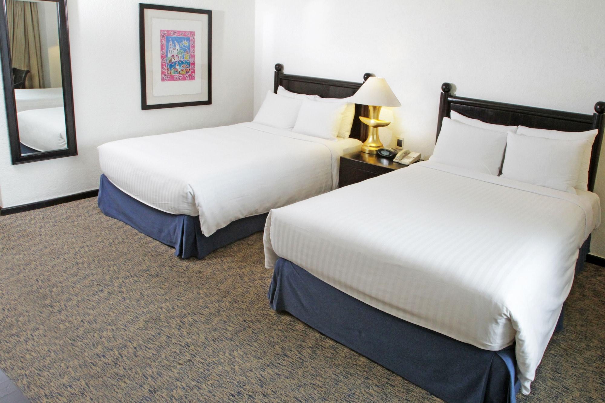 Marriott Puebla Hotel Meson Del Angel Екстериор снимка
