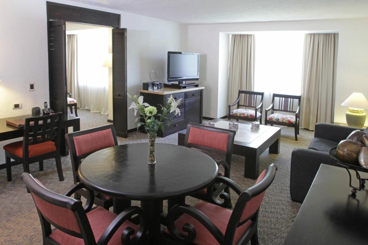 Marriott Puebla Hotel Meson Del Angel Екстериор снимка