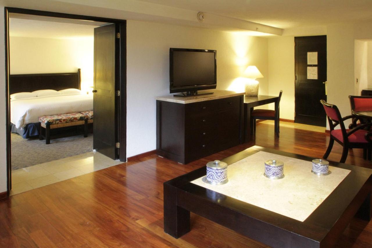 Marriott Puebla Hotel Meson Del Angel Екстериор снимка