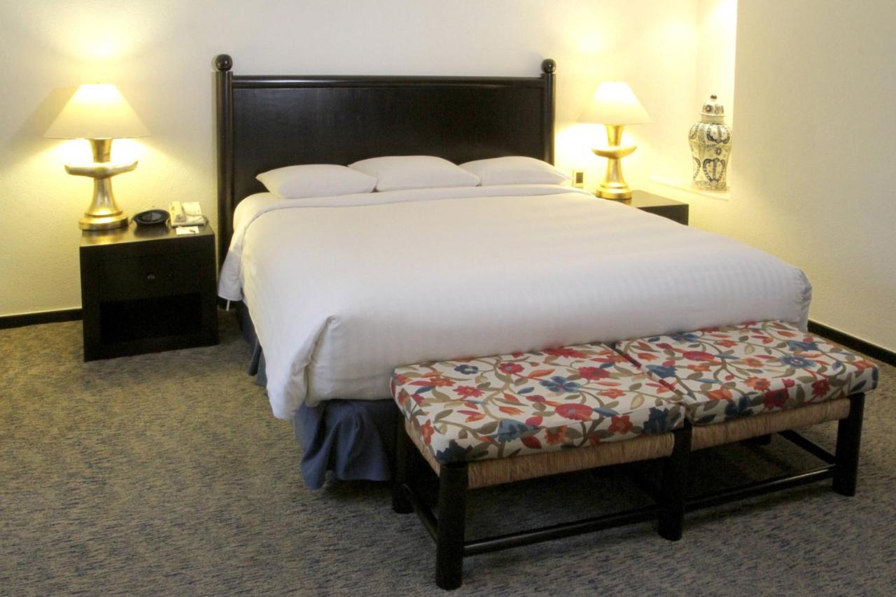 Marriott Puebla Hotel Meson Del Angel Екстериор снимка